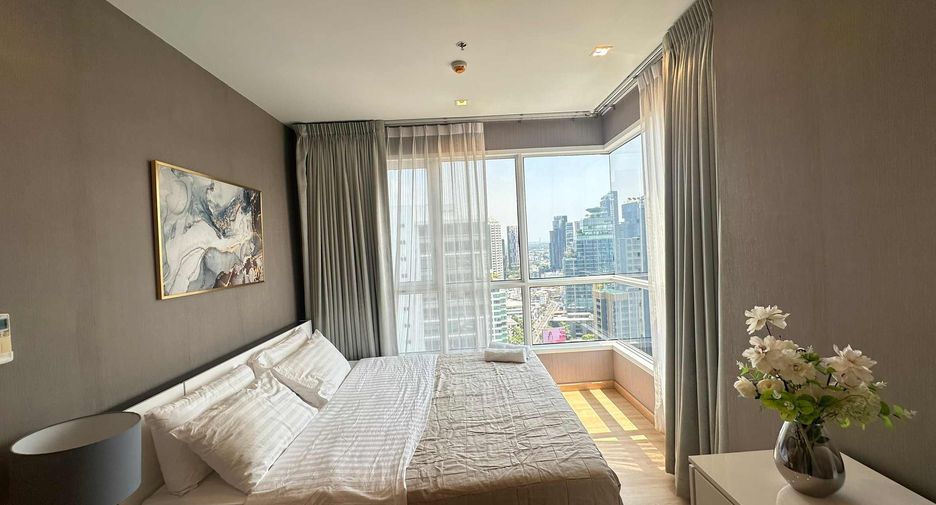 For rent 2 bedrooms condo in Watthana, Bangkok