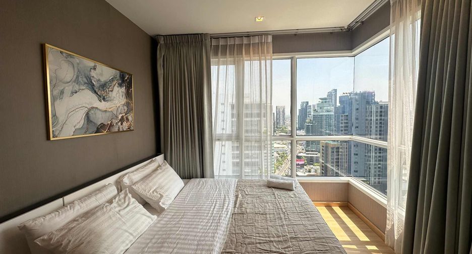 For rent 2 bedrooms condo in Watthana, Bangkok