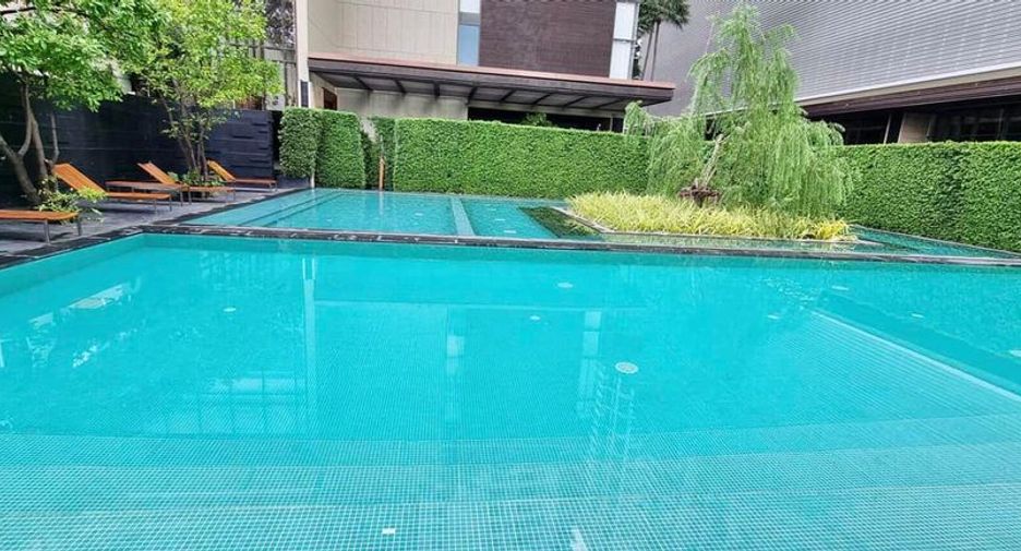 For rent 1 bed condo in Khlong Toei, Bangkok