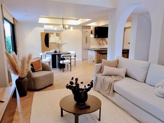 For rent and for sale 3 bedrooms house in Khlong Toei, Bangkok