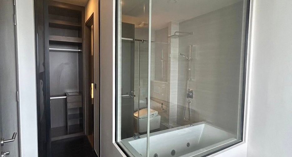 For rent 1 bed condo in Watthana, Bangkok