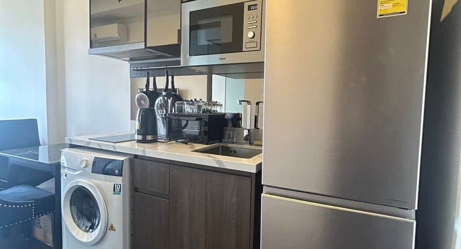 For rent 1 bed condo in Watthana, Bangkok