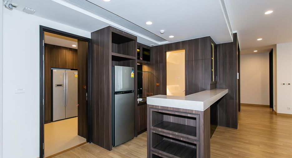 À louer 4 chambres condo à Suan Luang, Bangkok