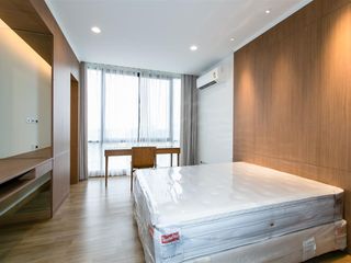 À louer 4 chambres condo à Suan Luang, Bangkok