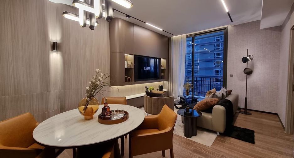 For rent 2 bedrooms condo in Pathum Wan, Bangkok