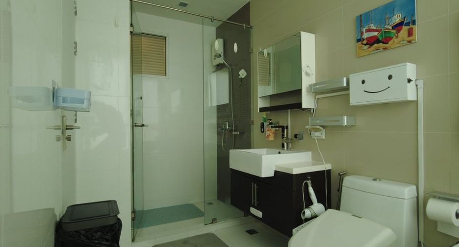 For rent and for sale 3 bedrooms condo in Khlong Toei, Bangkok