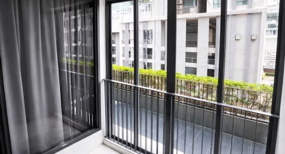 For rent 2 ベッドルーム condo in Phra Khanong, Bangkok