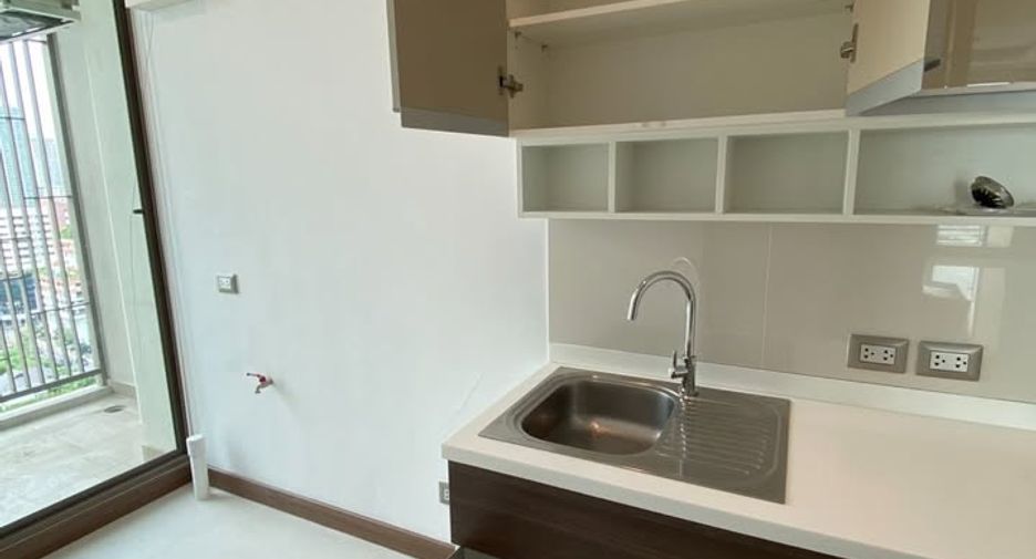 Аренда и продажа 2 спальни кондо в Щаттхана, Бангкок
