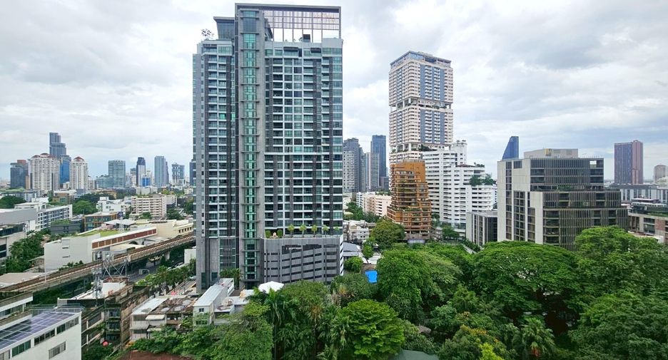 For rent 1 bed condo in Khlong Toei, Bangkok