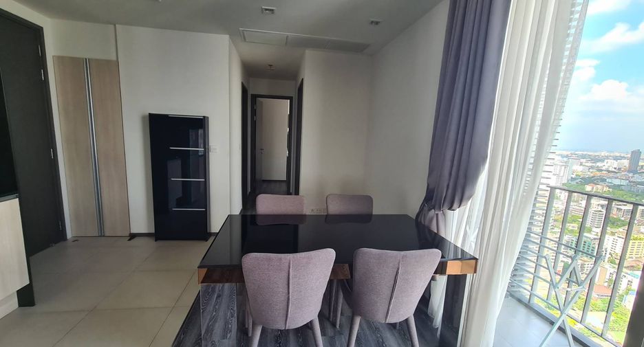 Condo en alquiler de 2 habitaciones en Khlong Toei, Bangkok