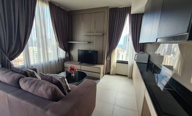 Condo en alquiler de 2 habitaciones en Khlong Toei, Bangkok