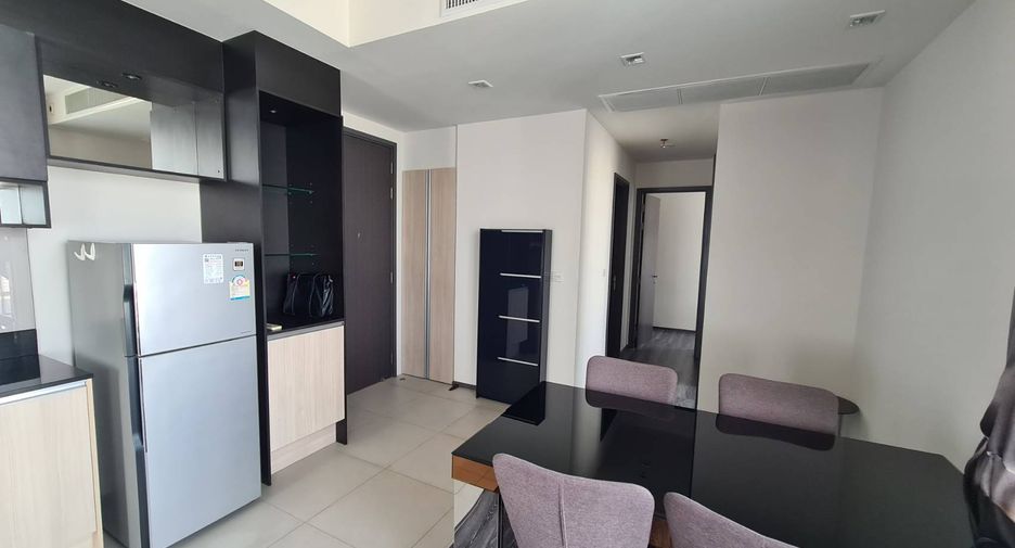 Condo en alquiler de 2 habitaciones en Khlong Toei, Bangkok