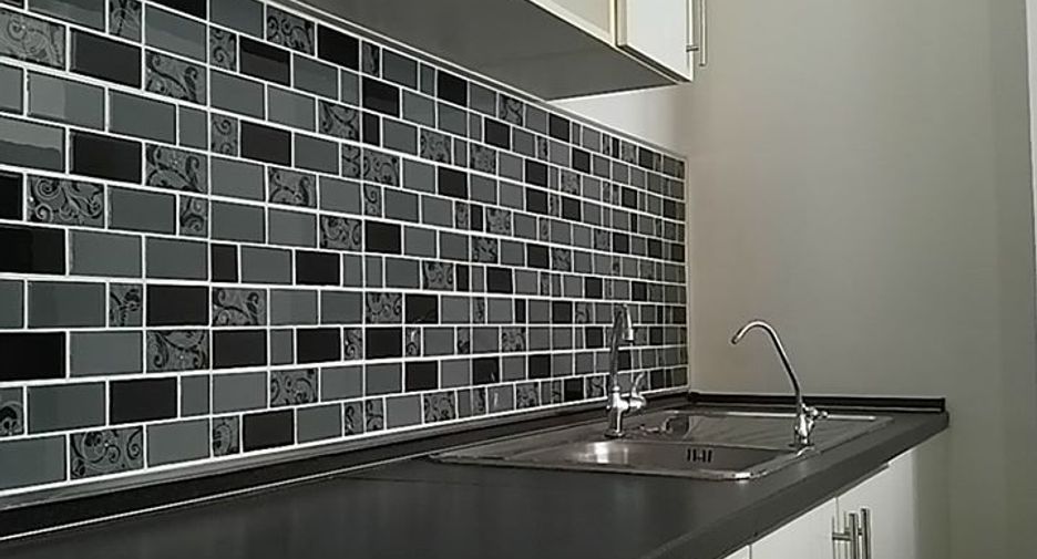 Wohnung zur Miete und zum Kauf mit 1 Zimmer in Watthana, Bangkok