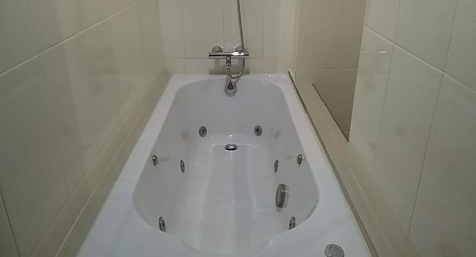 Wohnung zur Miete und zum Kauf mit 1 Zimmer in Watthana, Bangkok