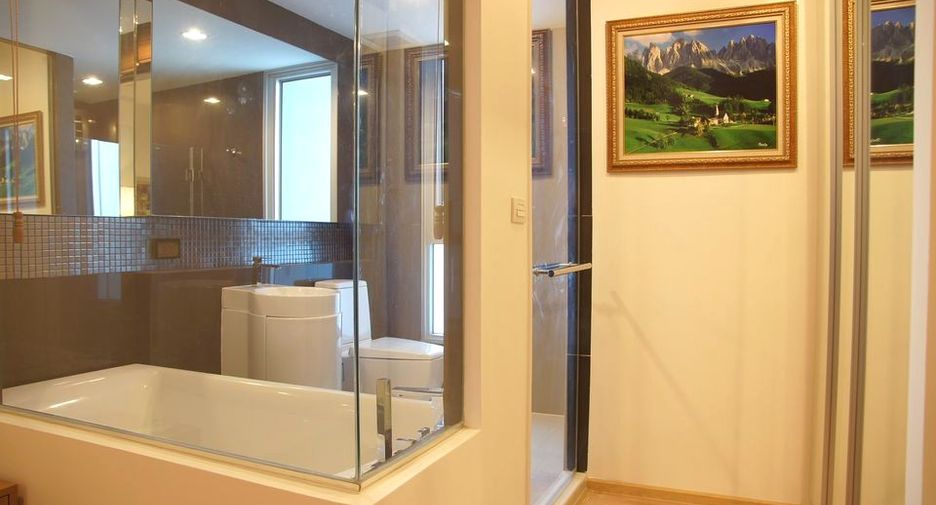 Wohnung zur Miete mit 2 Zimmer in Phra Khanong, Bangkok