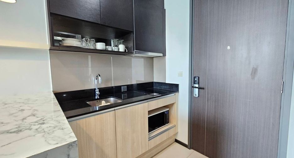 For rent 1 bed condo in Khlong Toei, Bangkok