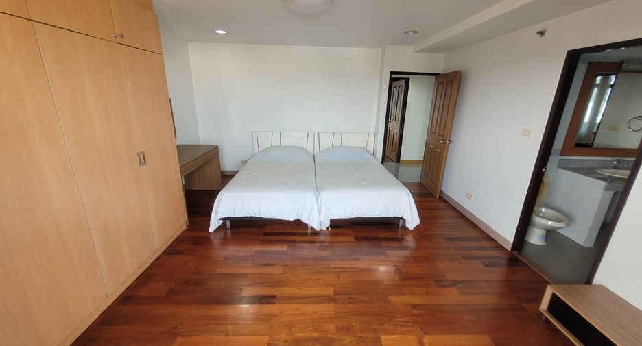 ให้เช่า 3 ห้องนอน คอนโด ใน พระโขนง, กรุงเทพฯ