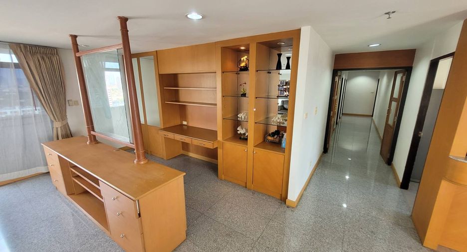 ให้เช่า 3 ห้องนอน คอนโด ใน พระโขนง, กรุงเทพฯ