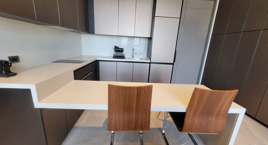 Condo en alquiler de 1 habitaciones en Khlong Toei, Bangkok