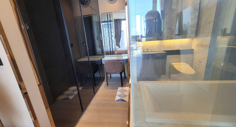 Condo en alquiler de 1 habitaciones en Khlong Toei, Bangkok