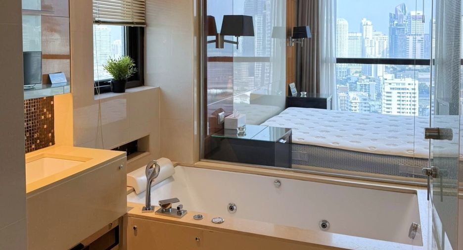 À louer 2 chambres condo à Khlong Toei, Bangkok