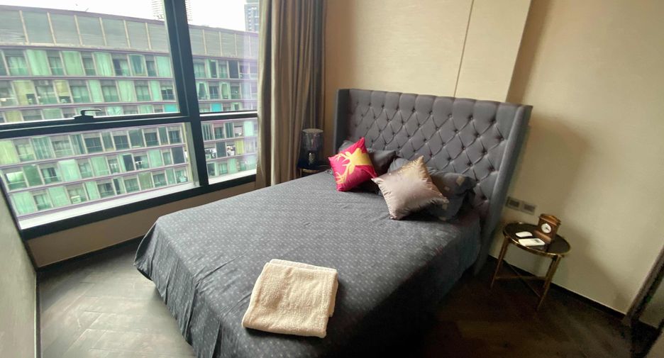 For rent 2 bedrooms condo in Khlong Toei, Bangkok