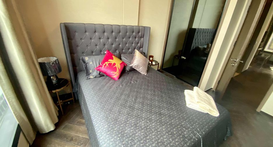 For rent 2 bedrooms condo in Khlong Toei, Bangkok