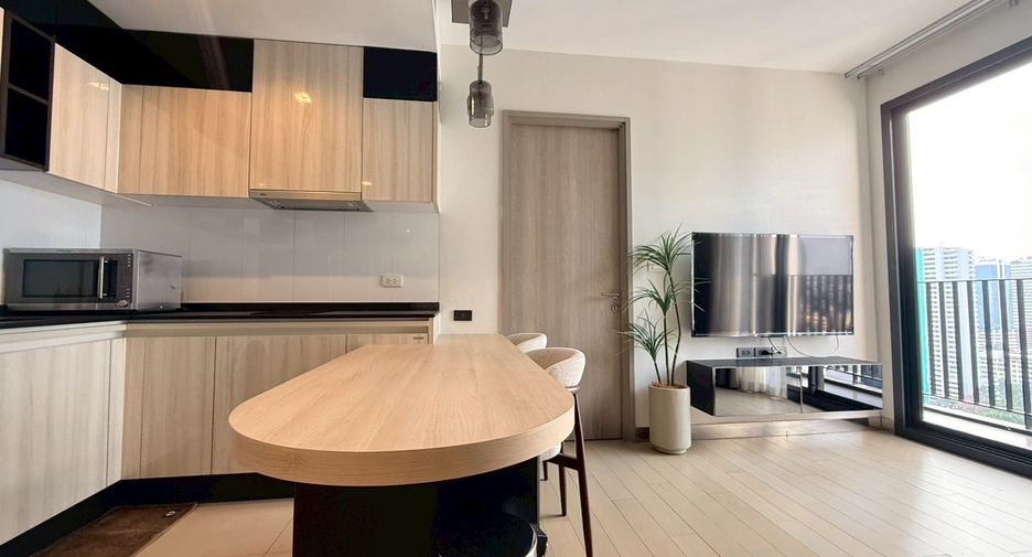 For rent 1 bed condo in Watthana, Bangkok