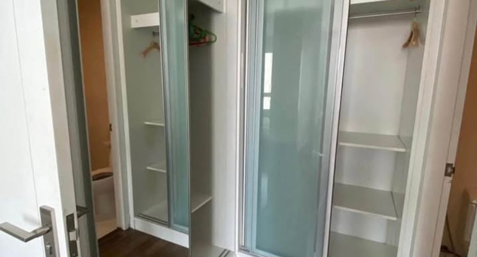 Condo en alquiler y en venta de 2 habitaciones en Khlong Toei, Bangkok
