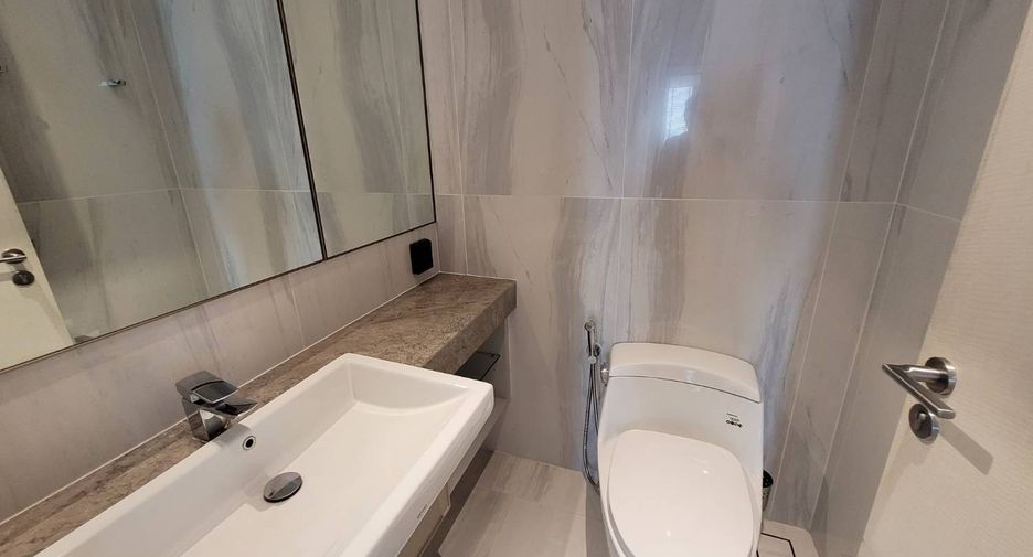 For rent 2 ベッドルーム condo in Khlong Toei, Bangkok