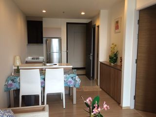 À louer 1 chambre condo à Phra Khanong, Bangkok