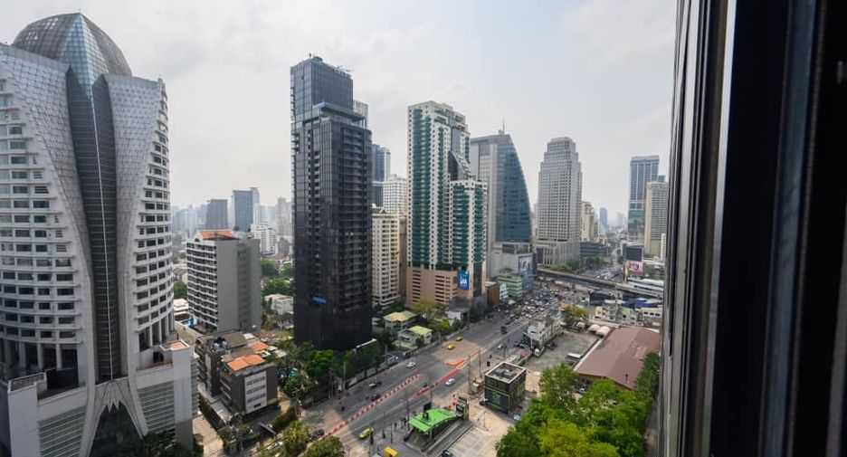 For rent 1 bed condo in Khlong Toei, Bangkok