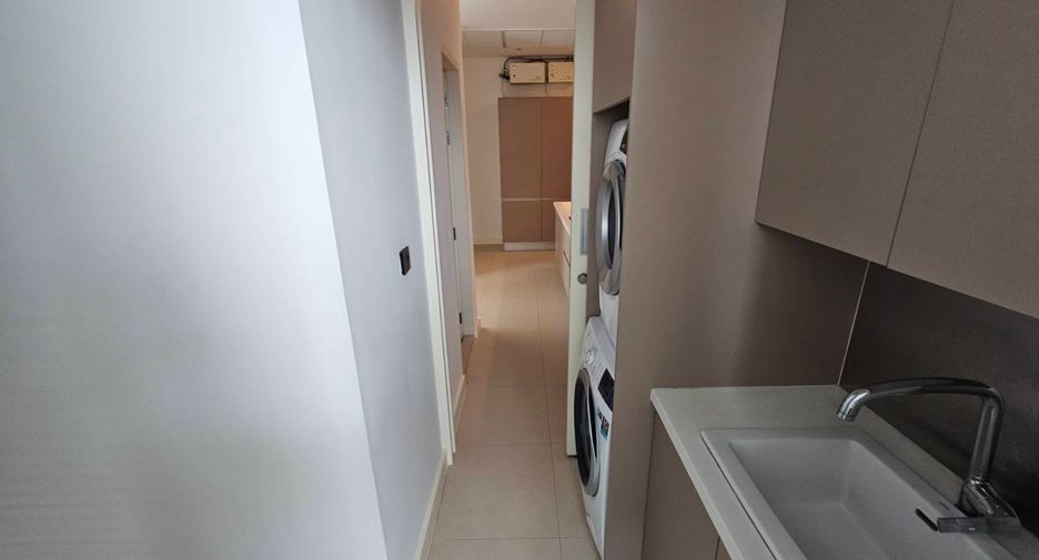 Wohnung zur Miete und zum Kauf mit 3 Zimmer in Watthana, Bangkok