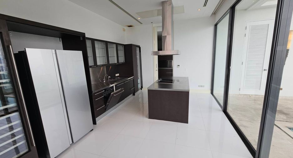 Wohnung zur Miete und zum Kauf mit 3 Zimmer in Watthana, Bangkok