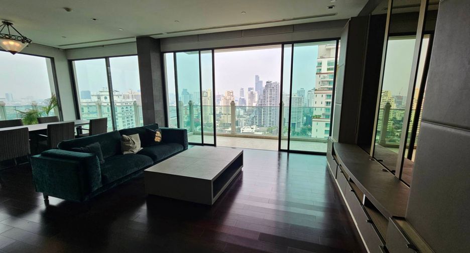 Wohnung zur Miete und zum Kauf mit 3 Zimmer in Watthana, Bangkok