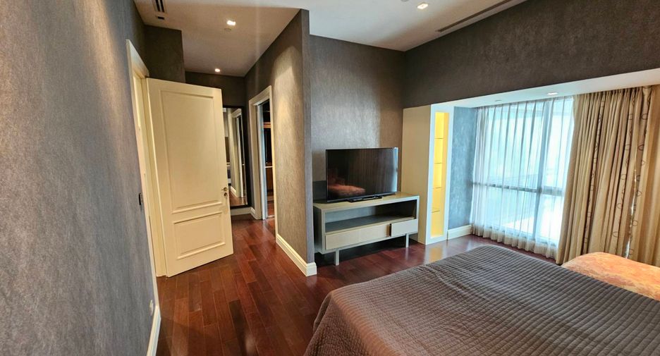 Wohnung zur Miete und zum Kauf mit 3 Zimmer in Watthana, Bangkok