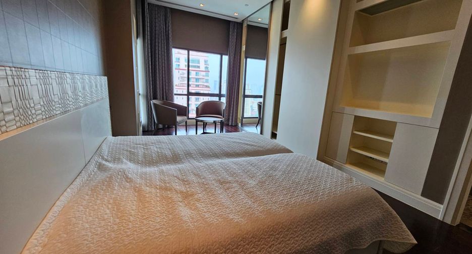 Wohnung zur Miete und zum Kauf mit 3 Zimmer in Watthana, Bangkok