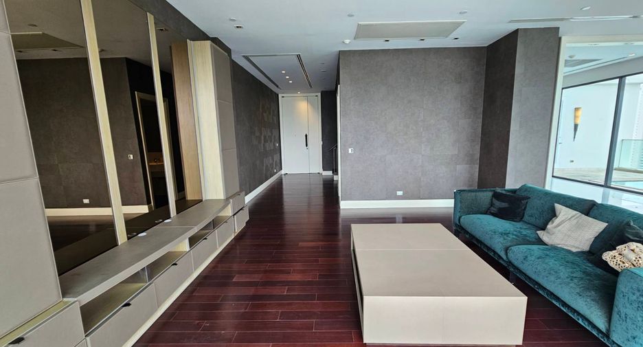 Wohnung zur Miete und zum Kauf mit 3 Zimmer in Watthana, Bangkok