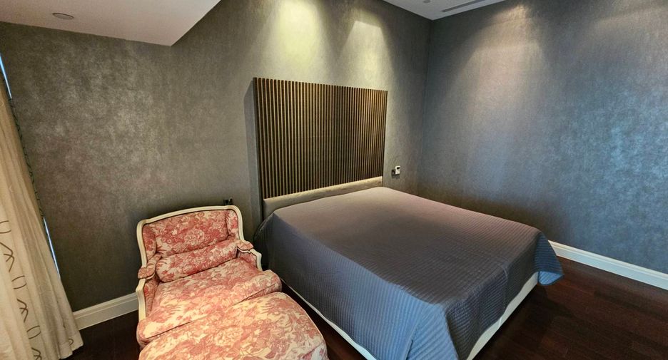 Wohnung zur Miete und zum Kauf mit 3 Zimmer in Watthana, Bangkok