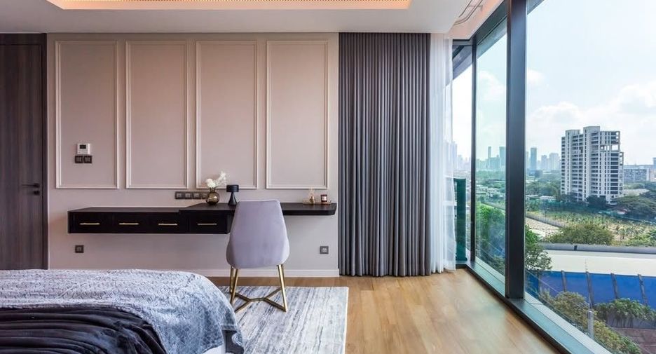 For rent 1 bed condo in Pathum Wan, Bangkok
