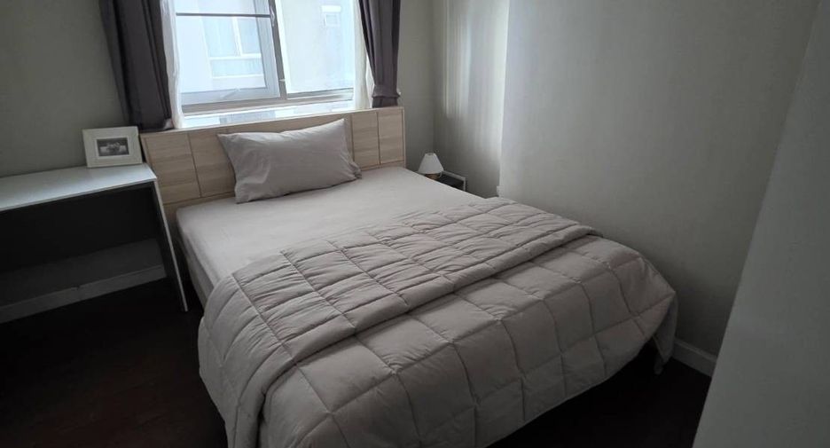 Wohnung zur Miete und zum Kauf mit 3 Zimmer in Huai Khwang, Bangkok