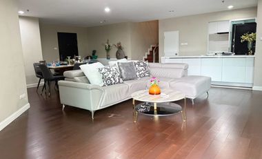 Condo en alquiler y en venta de 5 habitaciones en Huai Khwang, Bangkok