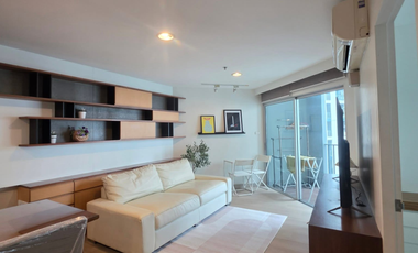 Condo en alquiler de 2 habitaciones en Huai Khwang, Bangkok