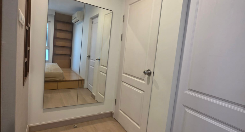 For rent 2 ベッドルーム condo in Huai Khwang, Bangkok