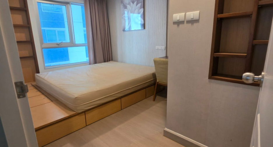 For rent 2 ベッドルーム condo in Huai Khwang, Bangkok