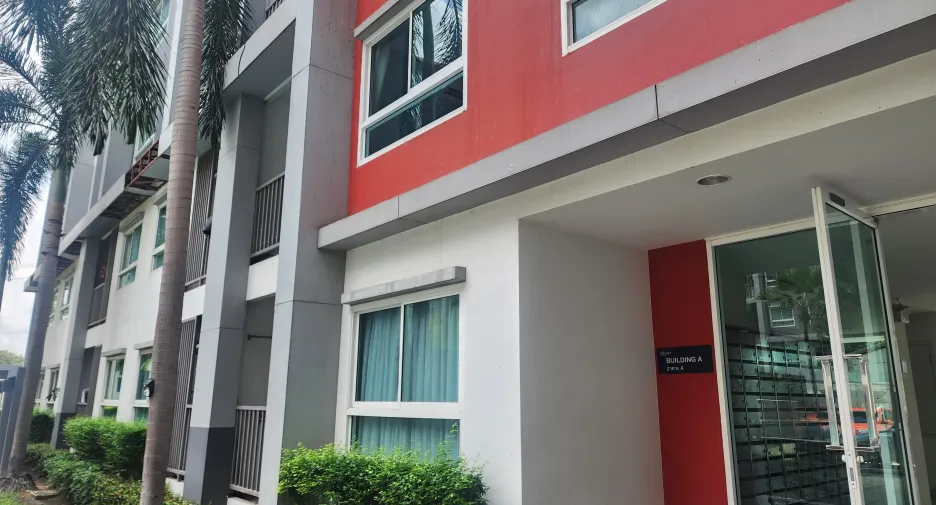 Wohnung zum Kauf mit Studio in Mueang Nakhon Pathom, Nakhon Pathom