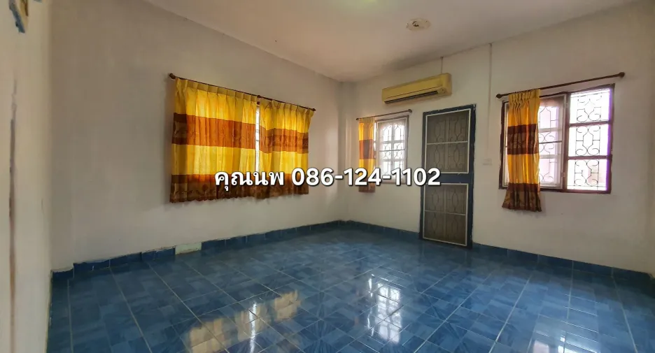 For sale 4 bedrooms townhouse in Uthai, Phra Nakhon Si Ayutthaya