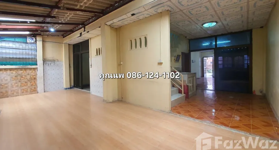 For sale 4 bedrooms townhouse in Uthai, Phra Nakhon Si Ayutthaya