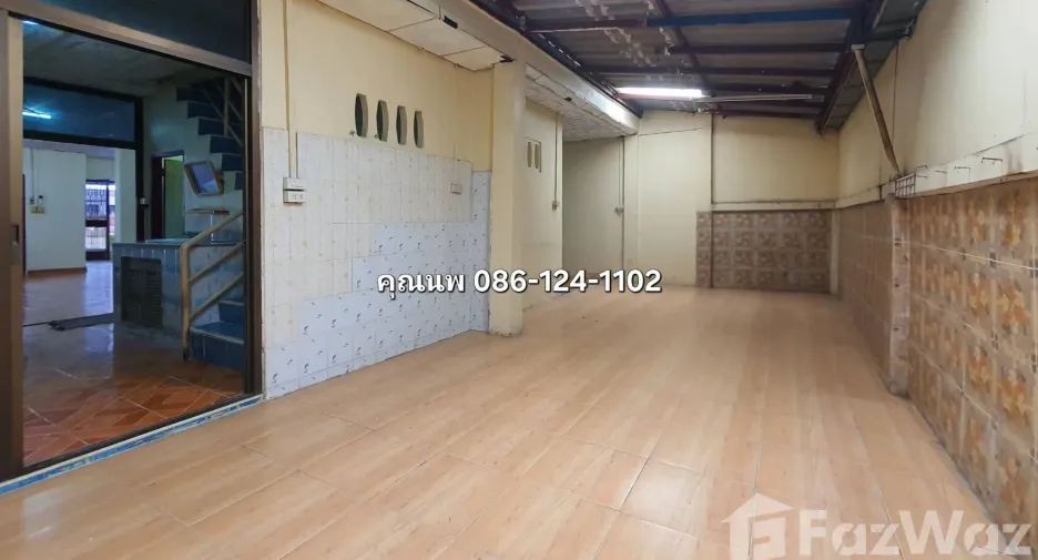 For sale 4 bedrooms townhouse in Uthai, Phra Nakhon Si Ayutthaya