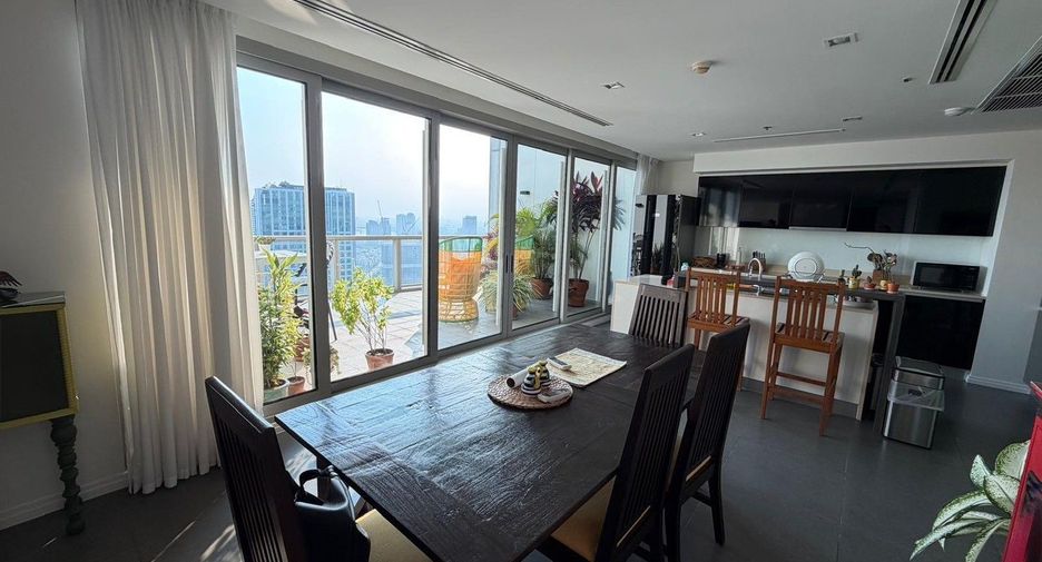 À vendre 5 chambres condo à Sathon, Bangkok
